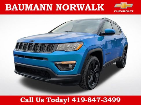 Used 2021 Jeep Compass Latitude AWD/4WD image 3