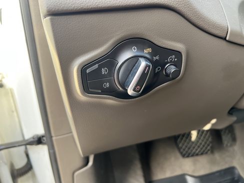 Used 2016 Audi Q5 3.0T Prestige w/ Prestige Package image 38