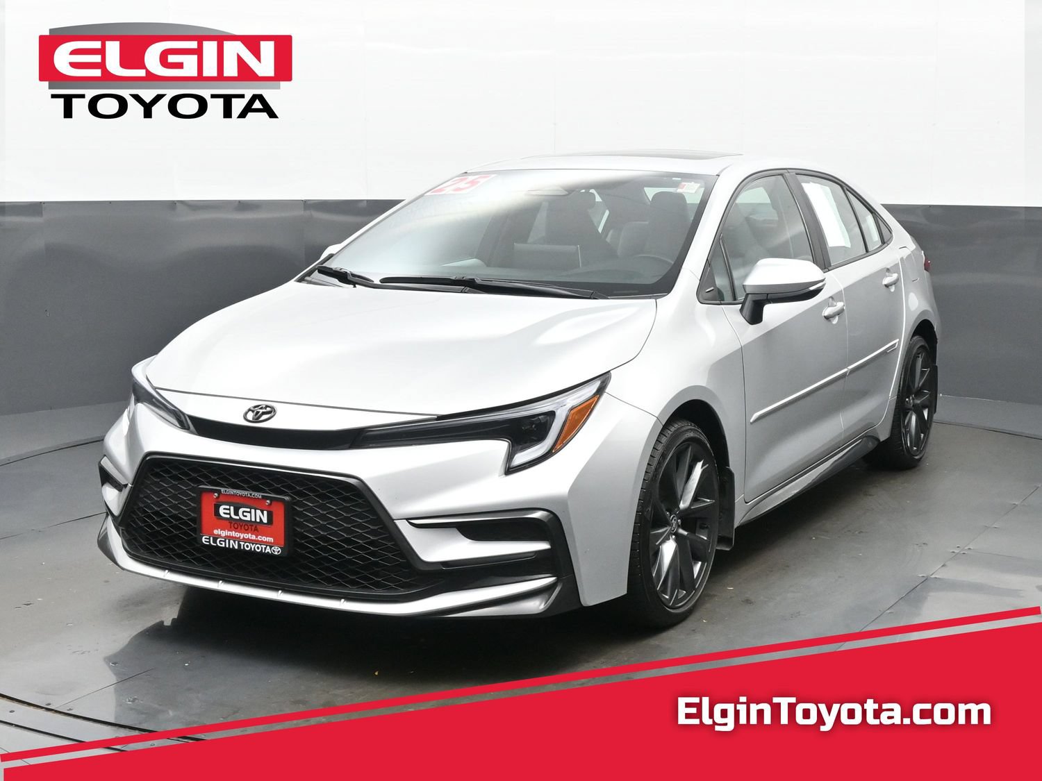 Used 2025 Toyota Corolla SE w/ SE Premium Package FWD image 1