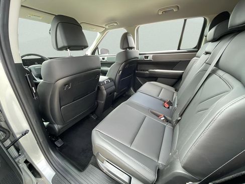 Used 2025 Hyundai Santa Fe SEL image 14