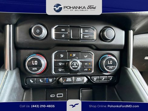 Used 2023 Chevrolet Suburban Premier AWD/4WD image 13