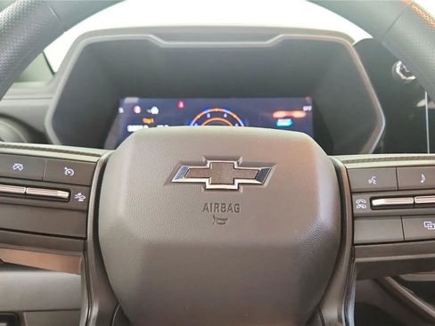 Used 2025 Chevrolet Colorado Trail Boss AWD/4WD image 26