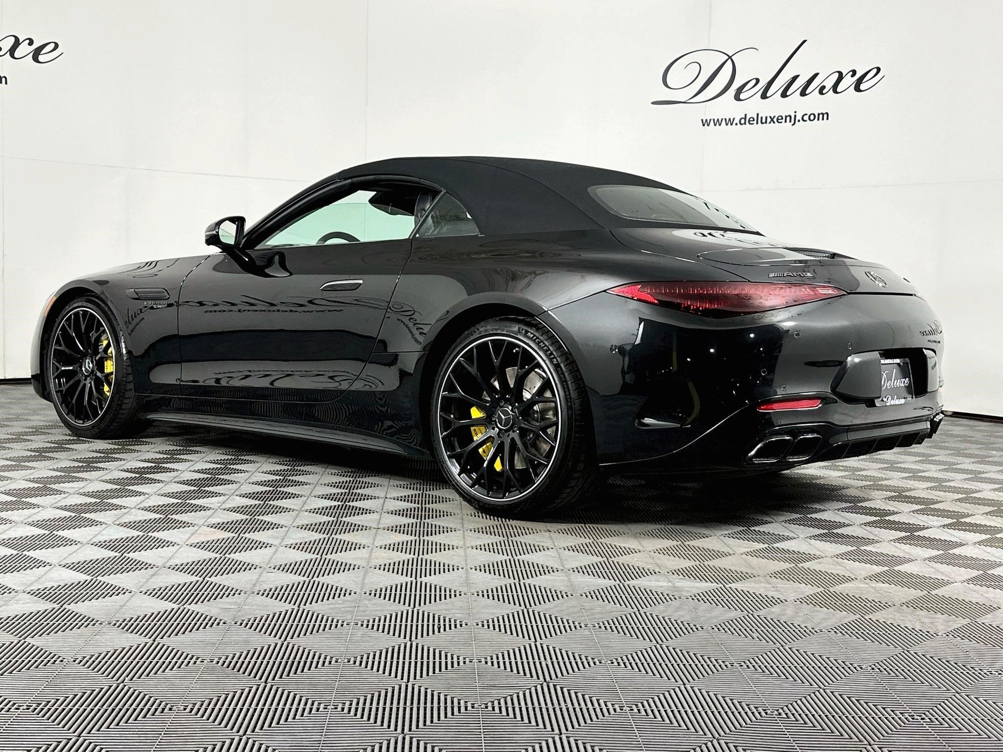 Used 2022 Mercedes-Benz SL 55 AMG 4MATIC image 4