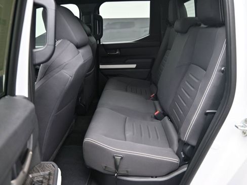 Used 2024 Toyota Tacoma TRD Sport w/ TRD Sport Upgrade Package image 12