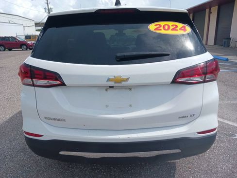 Used 2024 Chevrolet Equinox LT AWD/4WD image 4