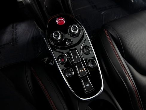 Used 2023 McLaren GT RWD image 23