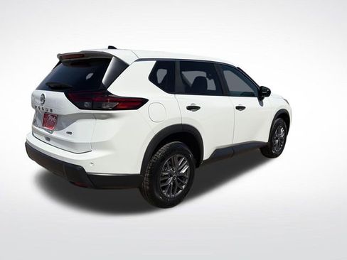 Used 2024 Nissan Rogue S AWD/4WD image 7