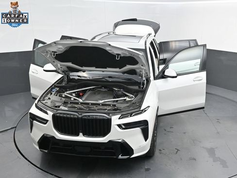 Certified 2025 BMW X7 xDrive40i w/ M Sport Package AWD/4WD image 59