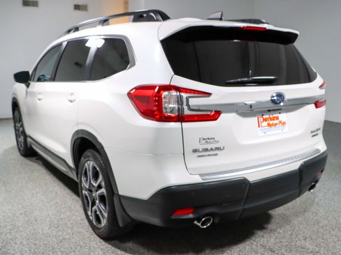 Used 2024 Subaru Ascent Limited AWD/4WD image 9