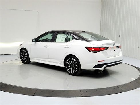 New 2025 Nissan Sentra SR w/ SR Premium Package image 5