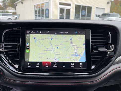 Used 2024 Dodge Durango GT image 32