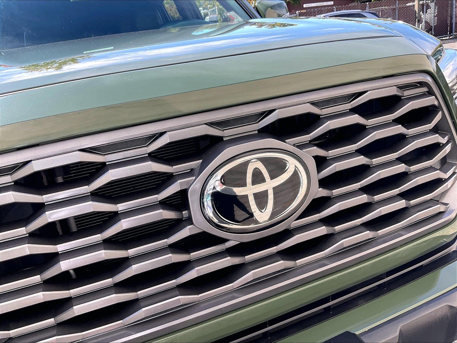 Used 2021 Toyota Tacoma TRD Off-Road w/ TRD Premium Off Road Package AWD/4WD image 30