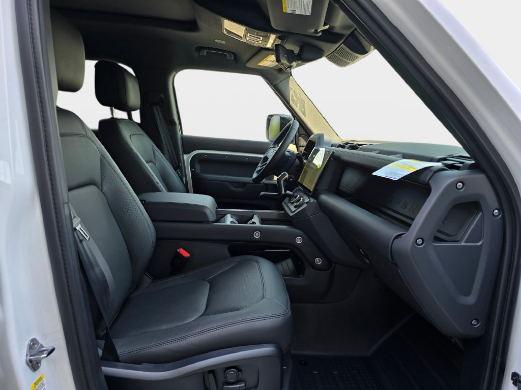New 2026 Land Rover Defender 110 X-Dynamic SE AWD/4WD image 10