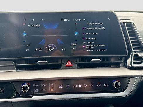Certified 2023 Kia Sportage EX AWD/4WD image 19