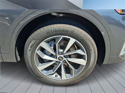 Certified 2023 Audi Q5 2.0T Premium Plus w/ Premium Plus Package image 8