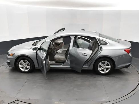Used 2024 Chevrolet Malibu LT FWD image 7