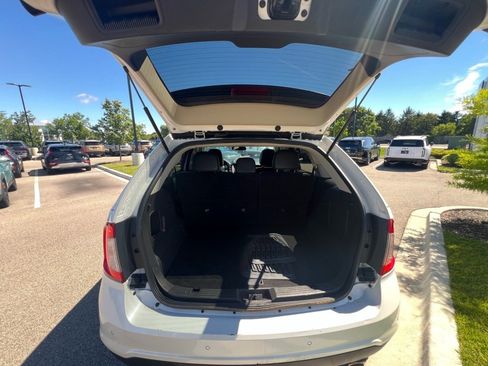 Used 2012 Ford Edge Limited FWD image 5