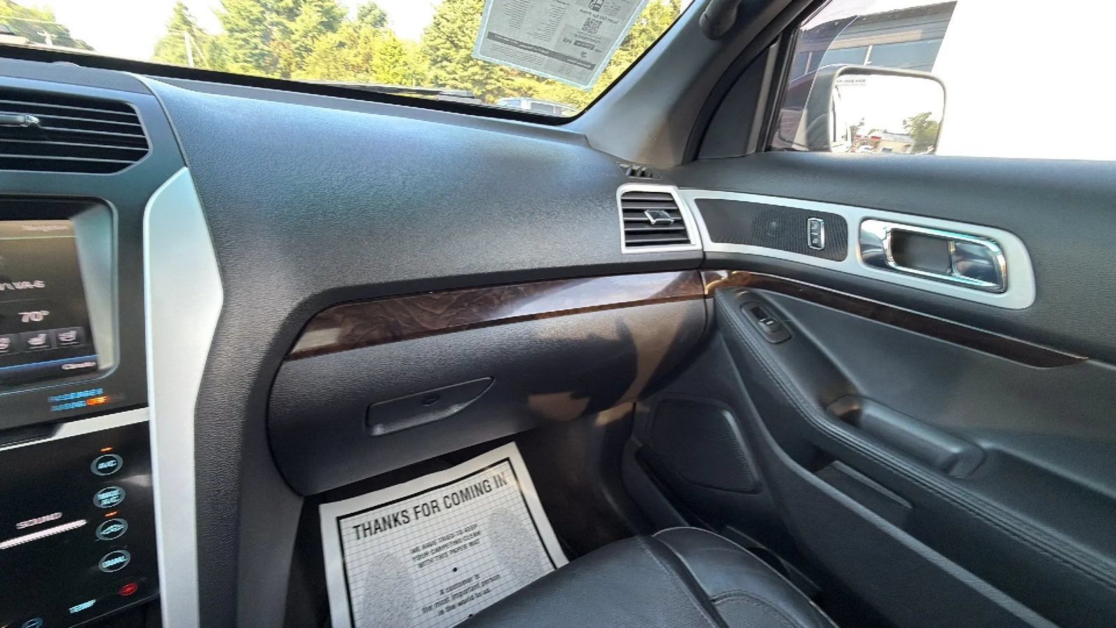 Used 2015 Ford Explorer Limited w/ Equipment Group 302A AWD/4WD image 37