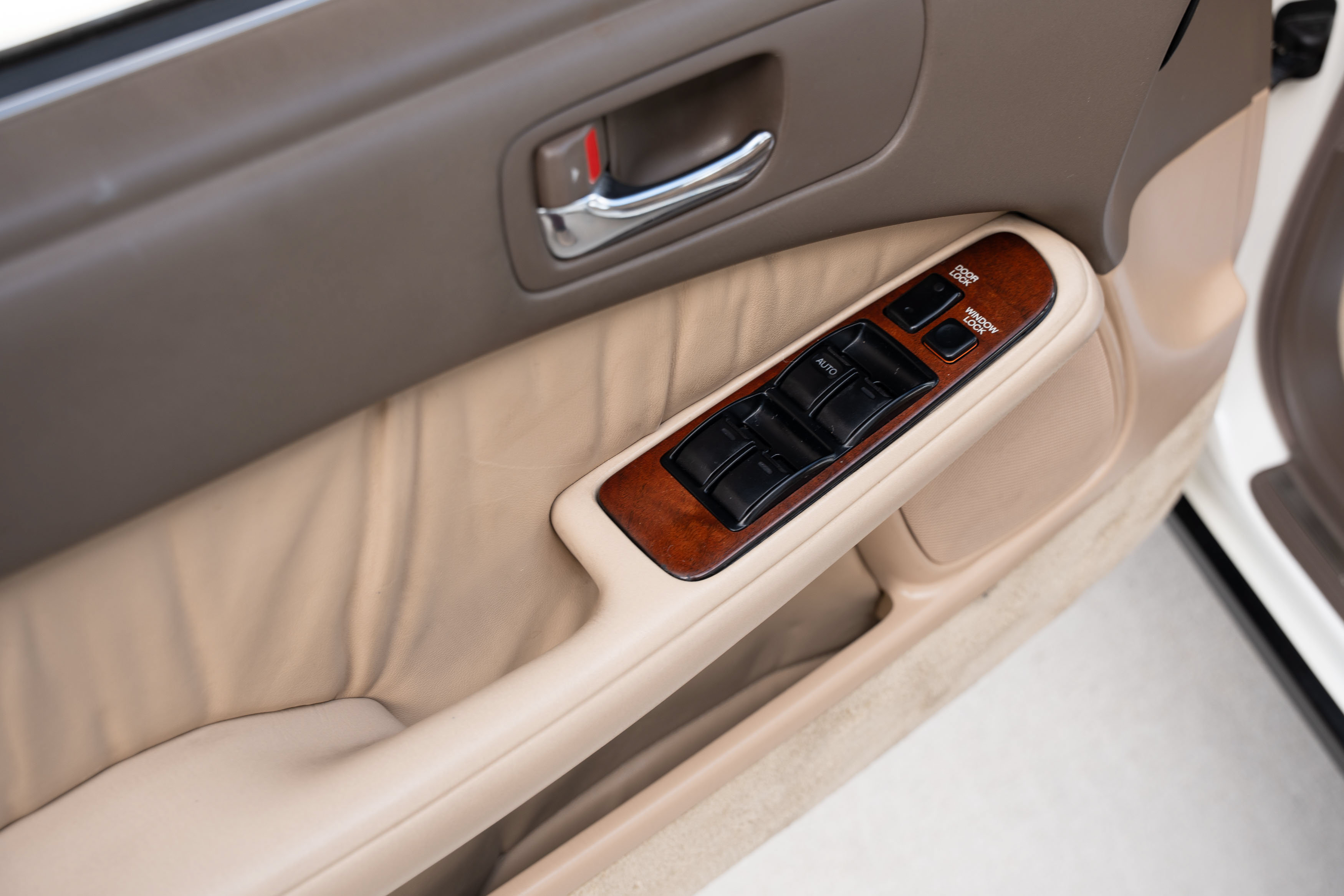 Used 1992 Lexus LS 400 RWD image 17