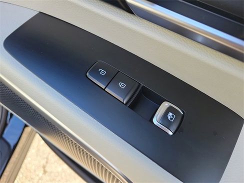 New 2025 Kia Telluride S image 11