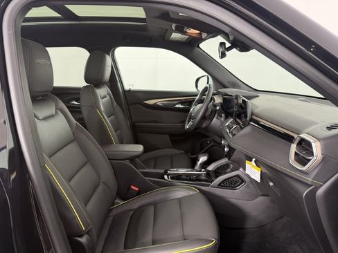 Used 2025 Chevrolet TrailBlazer ACTIV w/ Convenience Package FWD image 10