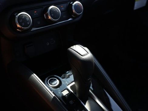 New 2025 Nissan Versa 1.6 SV w/ Trunk Package image 30