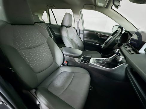 Used 2024 Toyota RAV4 XLE image 30