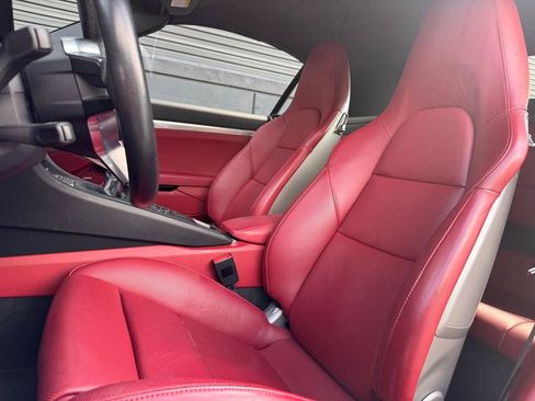 Certified 2017 Porsche 911 Carrera 4S image 5