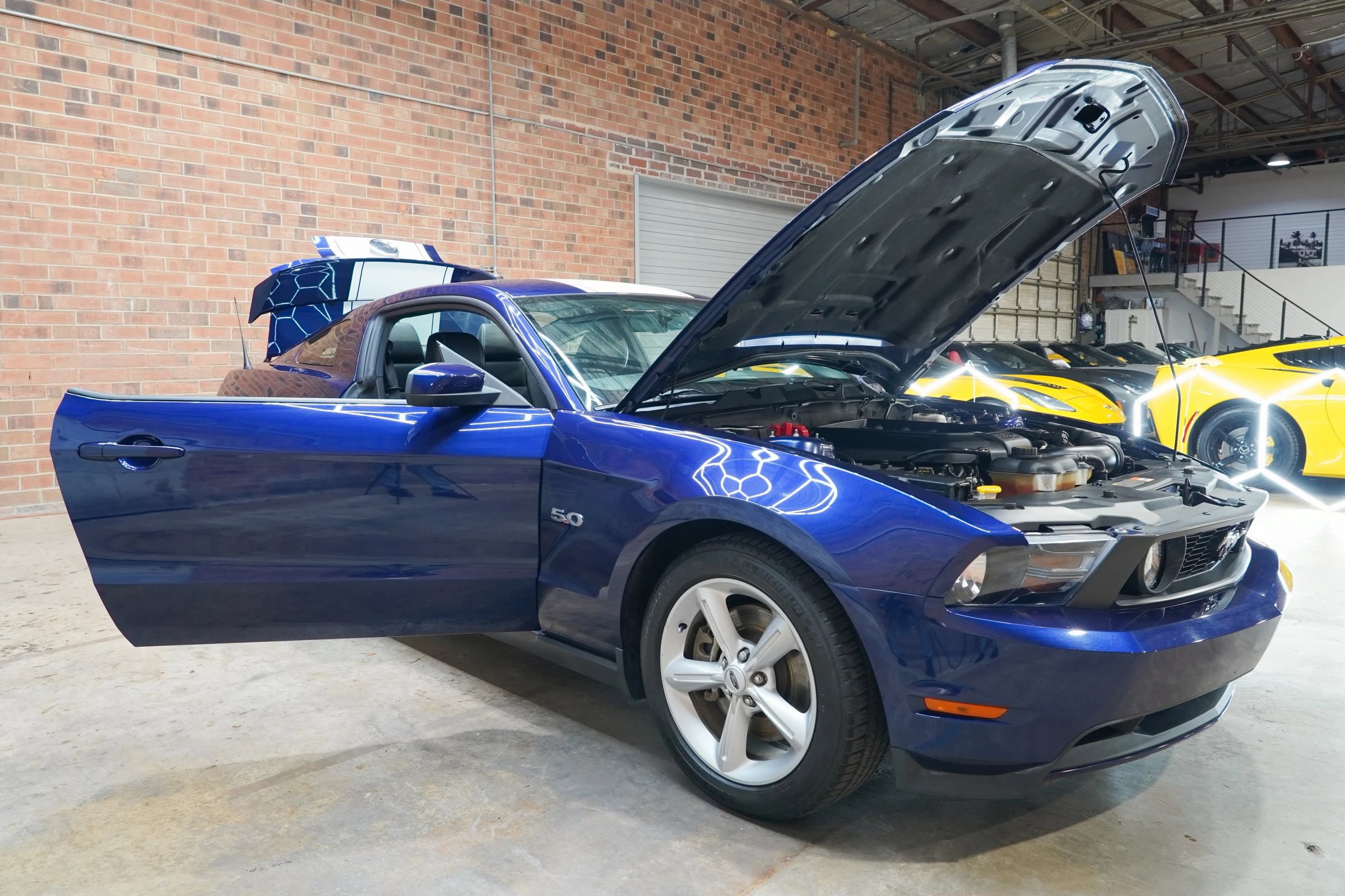 Used 2012 Ford Mustang GT Premium w/ GT Coupe Accessory Pkg 4 RWD image 24