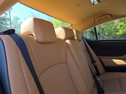 New 2025 Lexus ES 350 w/ Premium Package image 14