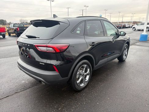 Used 2025 Ford Escape ST-Line image 5