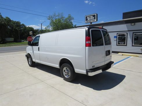 Used 2024 GMC Savana 2500 w/ Driver Convenience Package RWD image 12