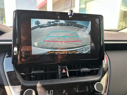 Used 2026 Toyota Corolla Cross LE FWD image 4