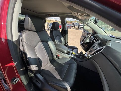 Used 2010 Cadillac SRX Premium FWD image 18