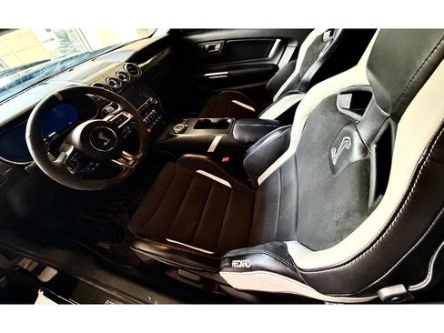 Used 2020 Ford Mustang Shelby GT500 w/ Technology Package RWD image 10