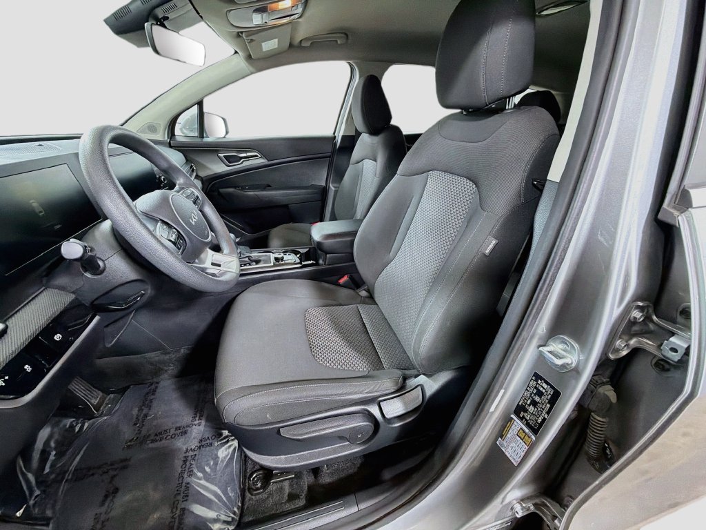 Used 2023 Kia Sportage LX AWD/4WD image 21