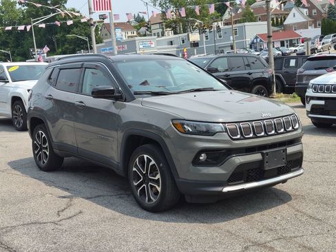 Used 2022 Jeep Compass Limited AWD/4WD image 4