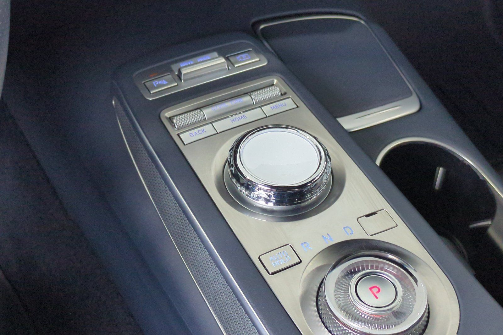 Used 2022 Genesis GV70 3.5T Sport AWD/4WD image 31