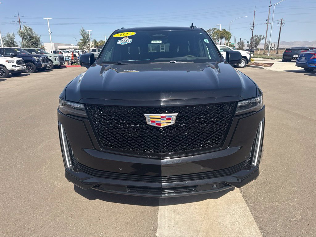 Used 2023 Cadillac Escalade Sport Platinum w/ Heavy-Duty Trailer Package AWD/4WD image 19