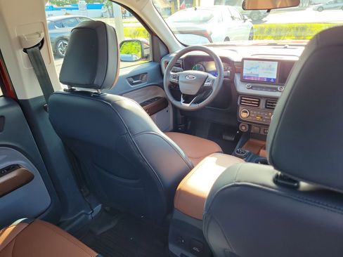 Used 2024 Ford Maverick Lariat FWD image 13