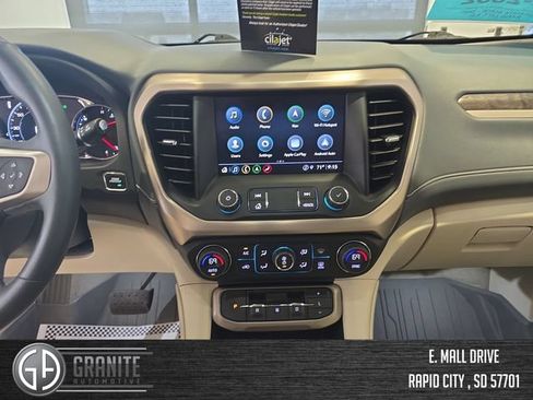 Used 2023 GMC Acadia Denali w/ Denali Technology Package AWD/4WD image 18
