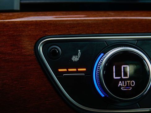 Used 2020 Audi A4 2.0T Premium Plus w/ Premium Plus Package image 27