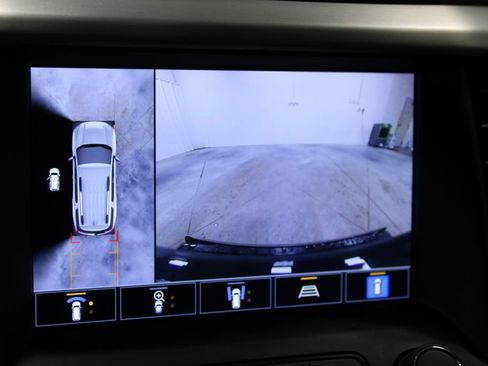 Used 2023 GMC Acadia SLT w/ Elevation Edition image 50