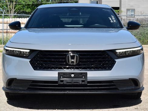 Used 2024 Honda Accord Sport image 2