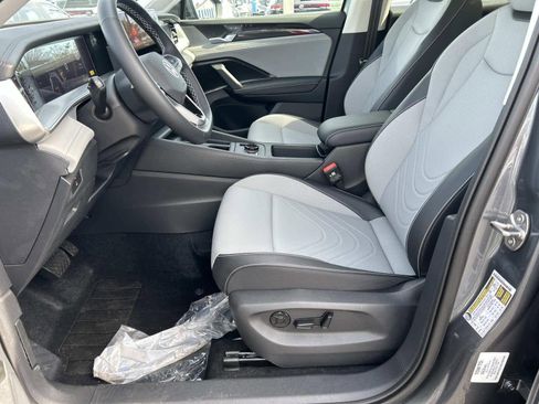 New 2026 Volkswagen Tiguan SE AWD/4WD image 19