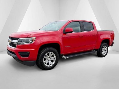 Used 2018 Chevrolet Colorado LT AWD/4WD image 3