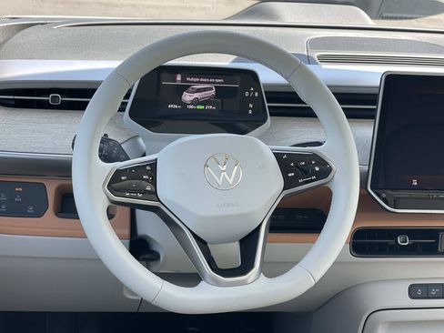 Certified 2025 Volkswagen ID. Buzz 1st Edition RWD image 8