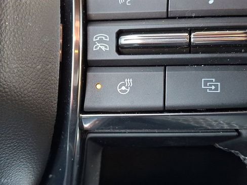 Used 2025 GMC Yukon XL Denali image 26