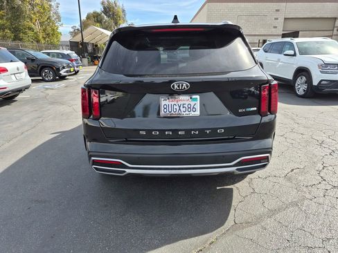 Used 2021 Kia Sorento EX image 6