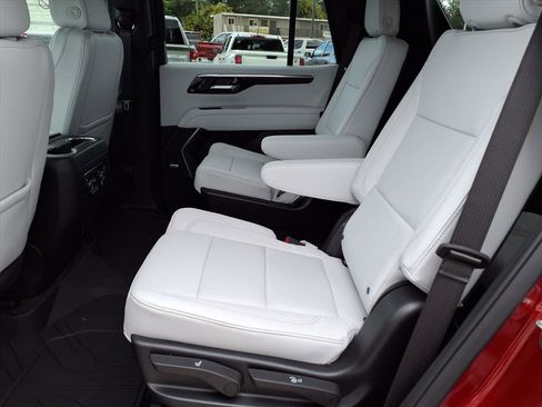 New 2025 Chevrolet Tahoe Premier image 14